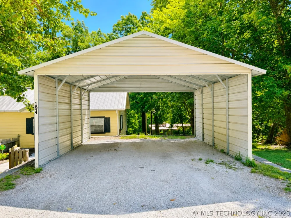 194 Ramey Street Eucha, OK 74342