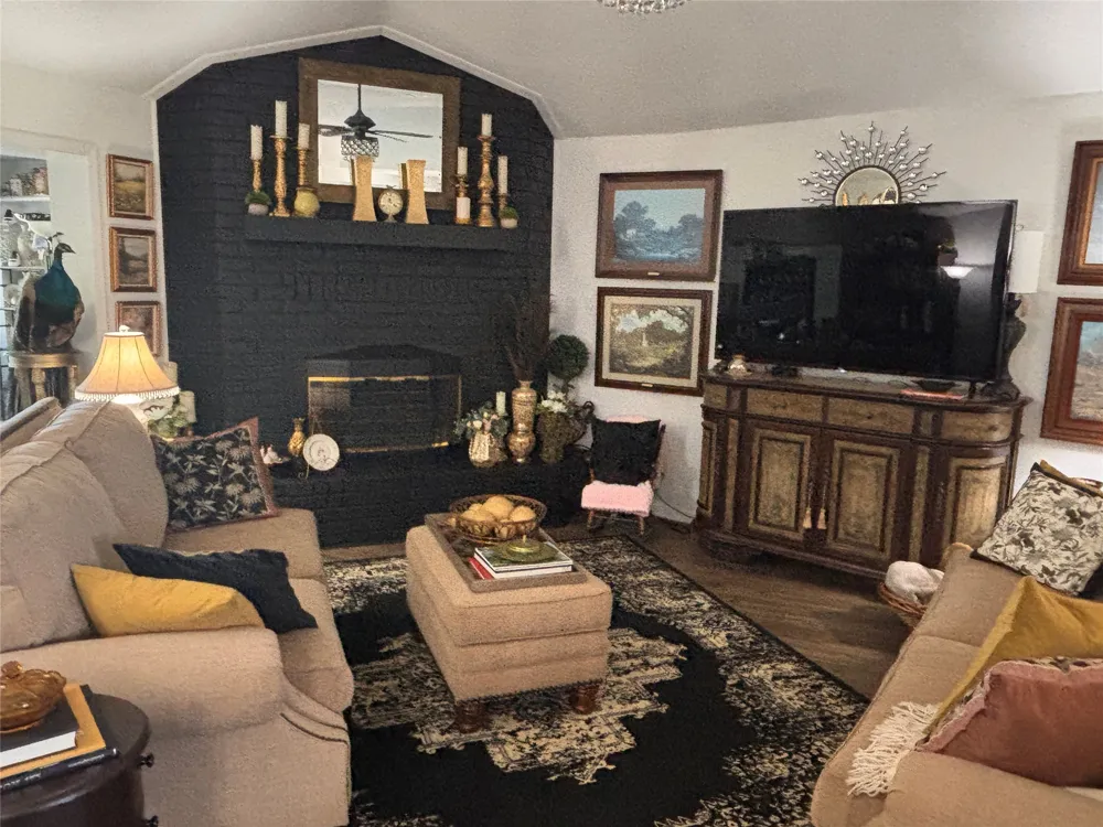 3230 S Farm to Market 1291 Fayetteville, TX 78940