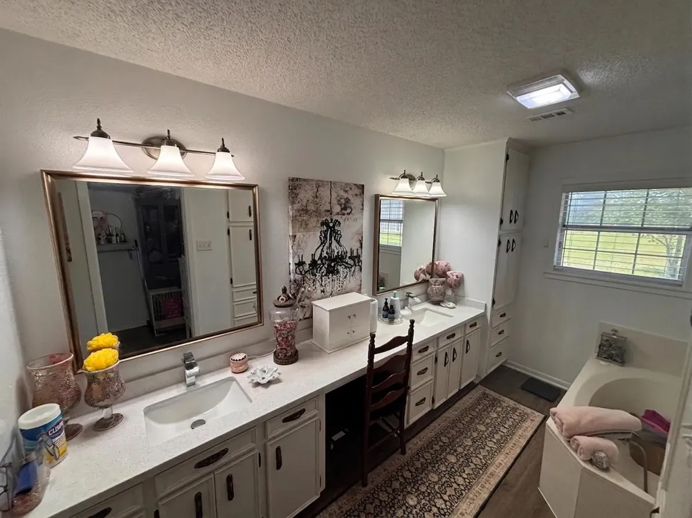 3230 S Farm to Market 1291 Fayetteville, TX 78940