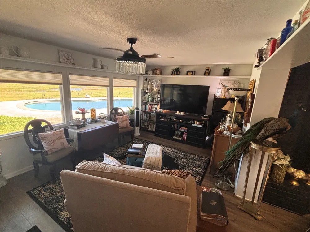 3230 S Farm to Market 1291 Fayetteville, TX 78940