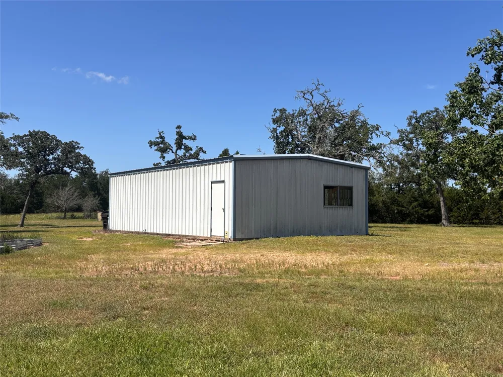 3230 S Farm to Market 1291 Fayetteville, TX 78940