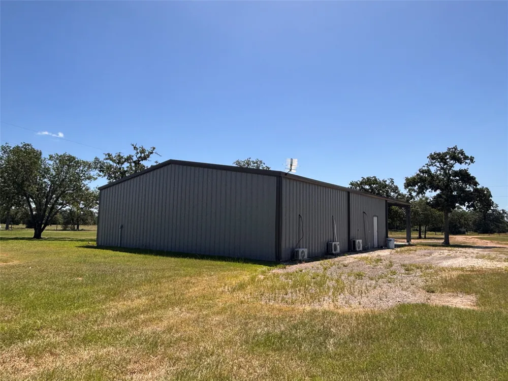 3230 S Farm to Market 1291 Fayetteville, TX 78940