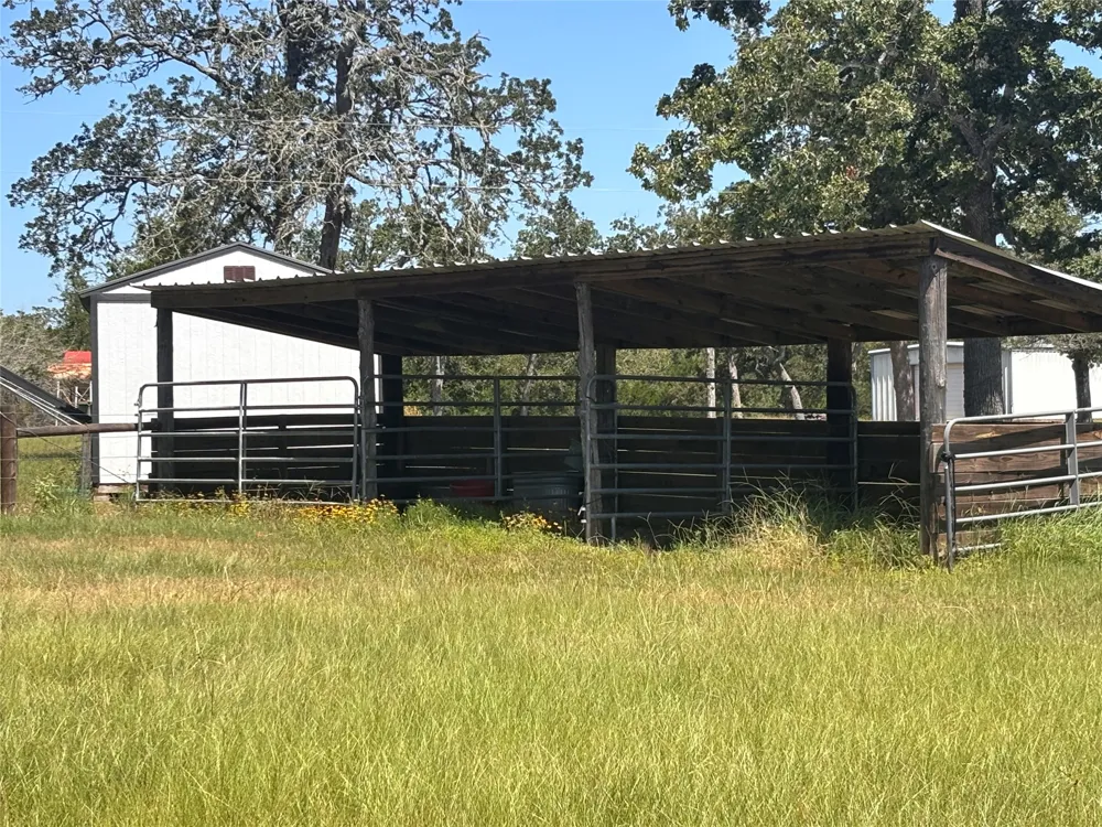3230 S Farm to Market 1291 Fayetteville, TX 78940