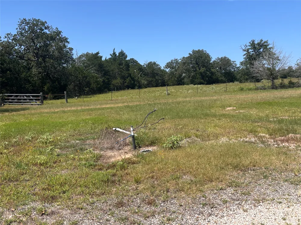 3230 S Farm to Market 1291 Fayetteville, TX 78940