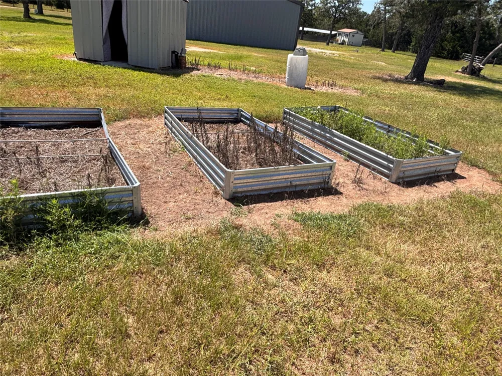 3230 S Farm to Market 1291 Fayetteville, TX 78940