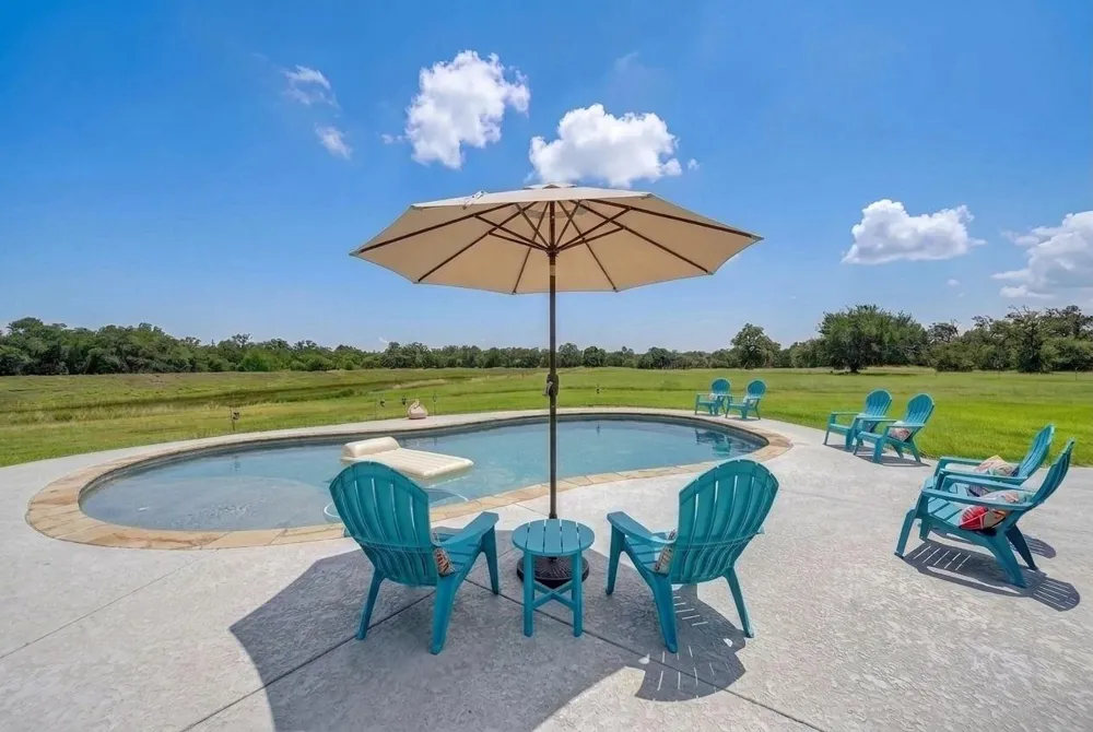3230 S Farm to Market 1291 Fayetteville, TX 78940