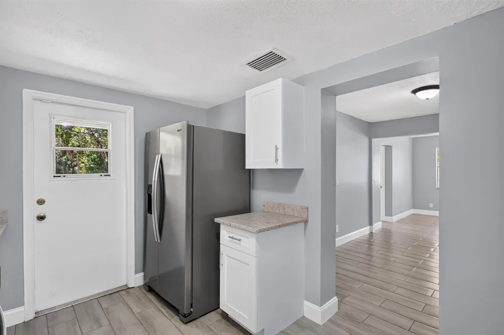 1920 48th Street Fort Pierce, FL 34947