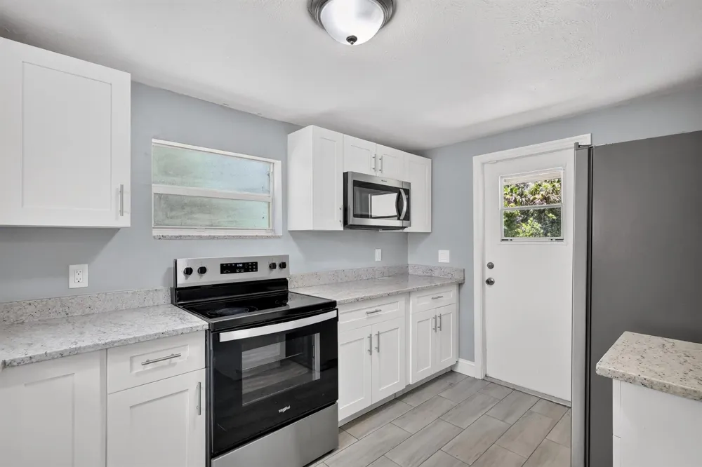 1920 48th Street Fort Pierce, FL 34947
