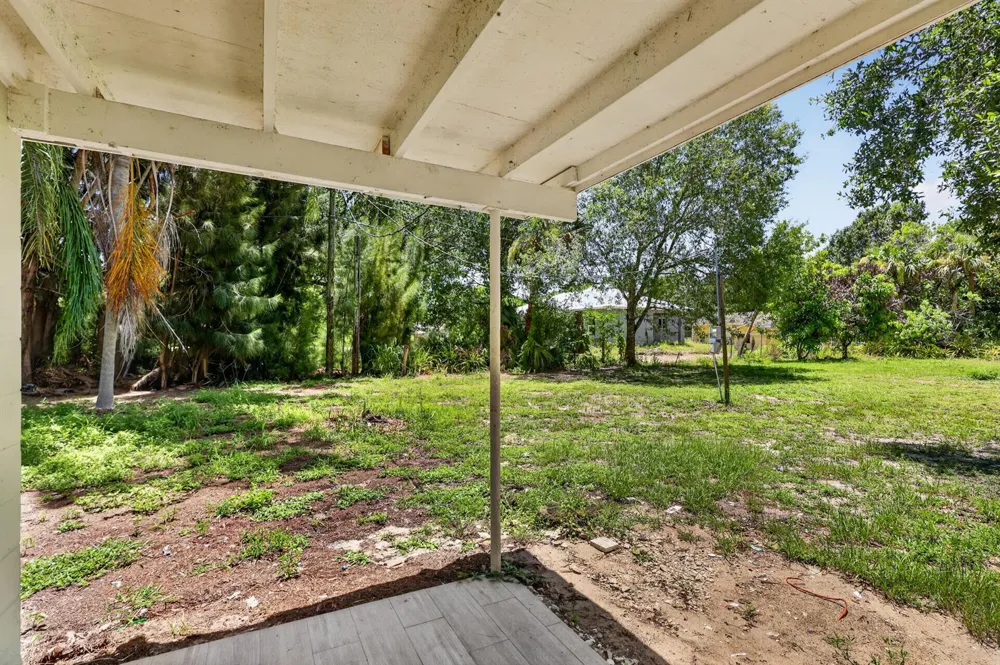 1920 48th Street Fort Pierce, FL 34947