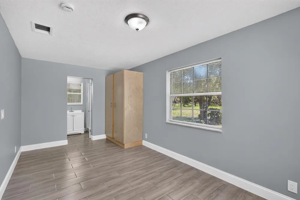 1920 48th Street Fort Pierce, FL 34947