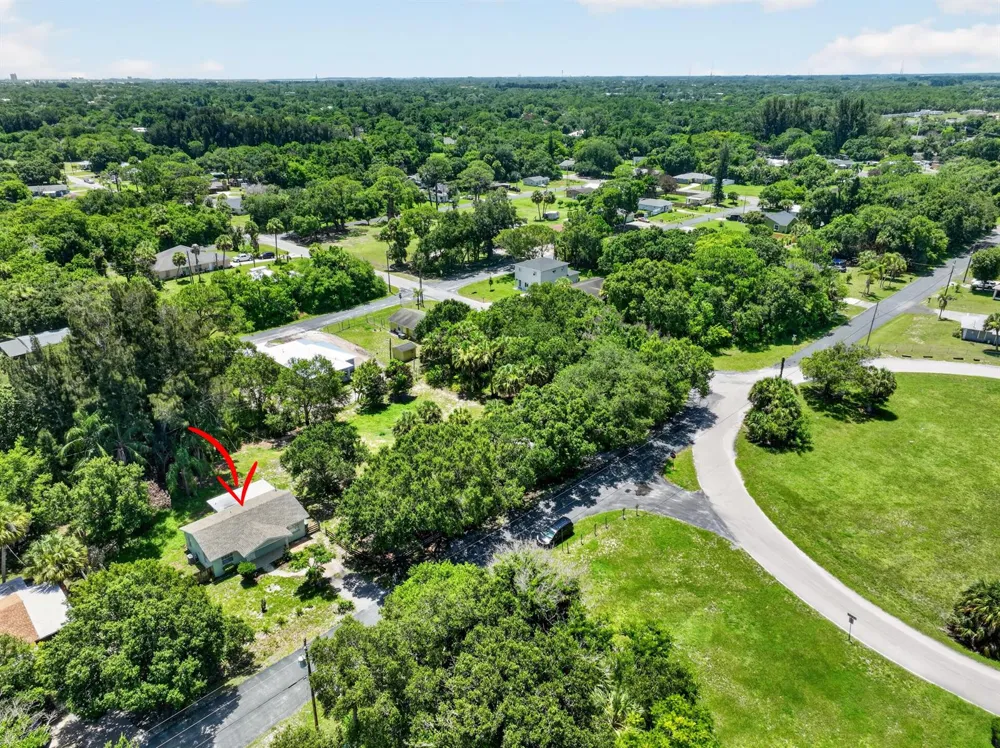 1920 48th Street Fort Pierce, FL 34947