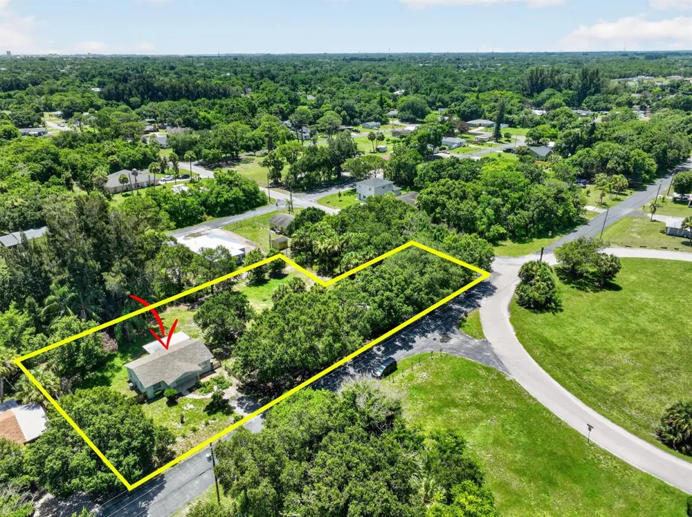 1920 48th Street Fort Pierce, FL 34947