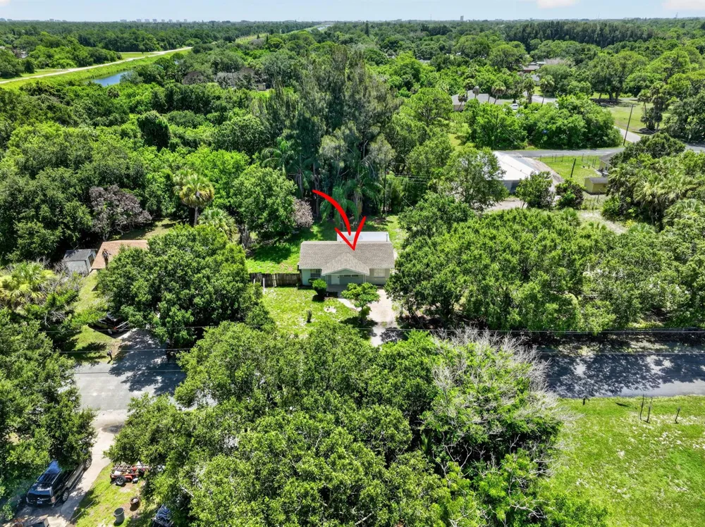 1920 48th Street Fort Pierce, FL 34947