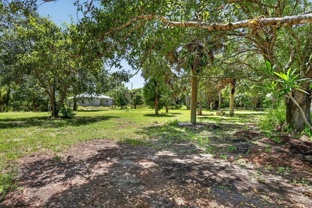 1920 48th Street Fort Pierce, FL 34947