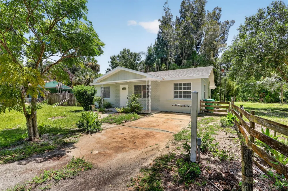 1920 48th Street Fort Pierce, FL 34947