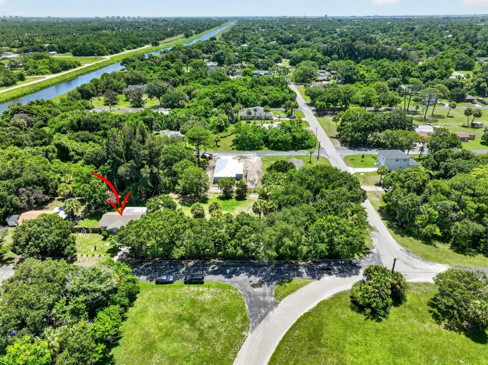 1920 48th Street Fort Pierce, FL 34947