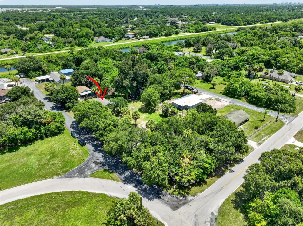 1920 48th Street Fort Pierce, FL 34947
