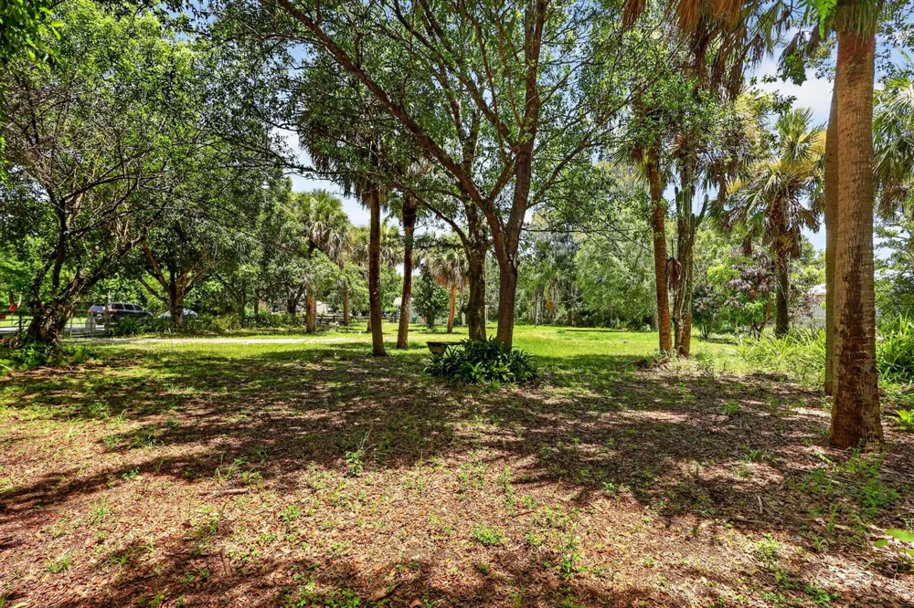 1920 48th Street Fort Pierce, FL 34947