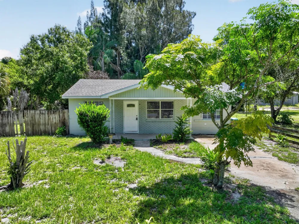 1920 48th Street Fort Pierce, FL 34947