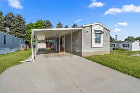 7118 W Mapleview Circle