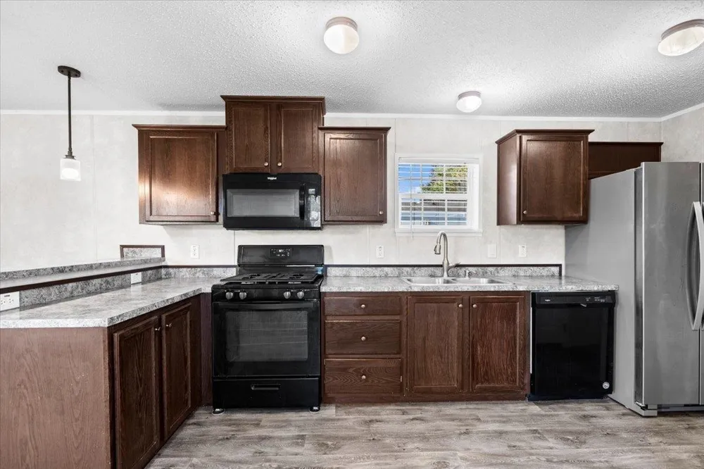 7118 W Mapleview Circle Brown City City, MI 48416