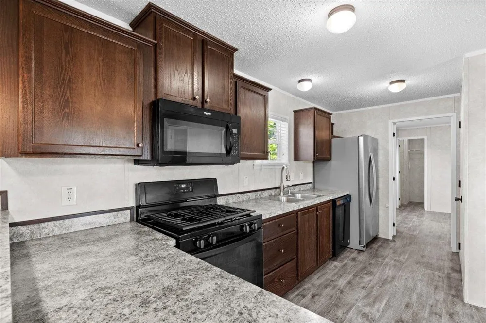 7118 W Mapleview Circle Brown City City, MI 48416