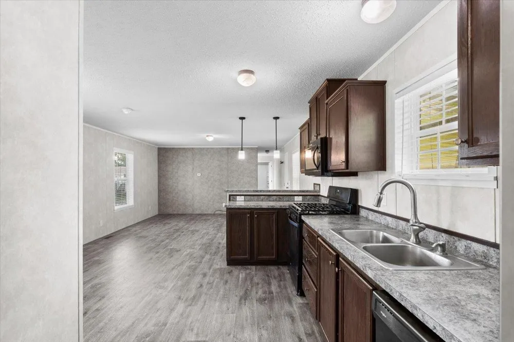 7118 W Mapleview Circle Brown City City, MI 48416