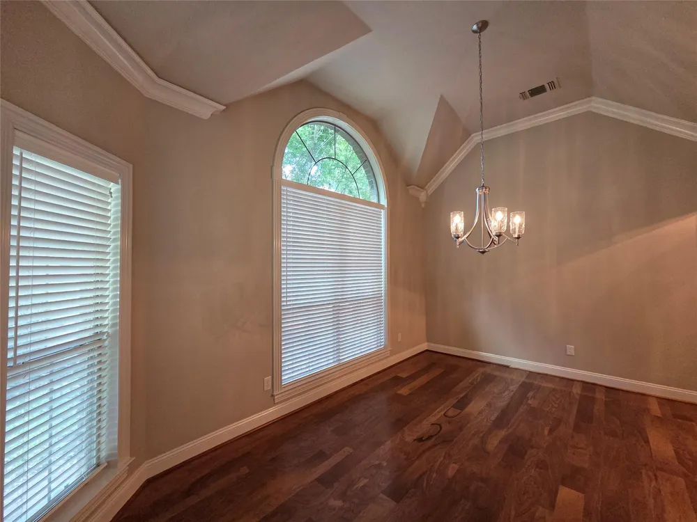 1121 Gabriel Lane Fort Worth, TX 76116