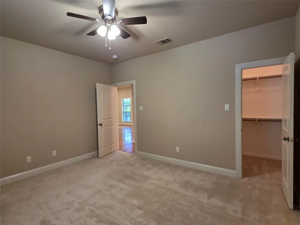 1121 Gabriel Lane Fort Worth, TX 76116