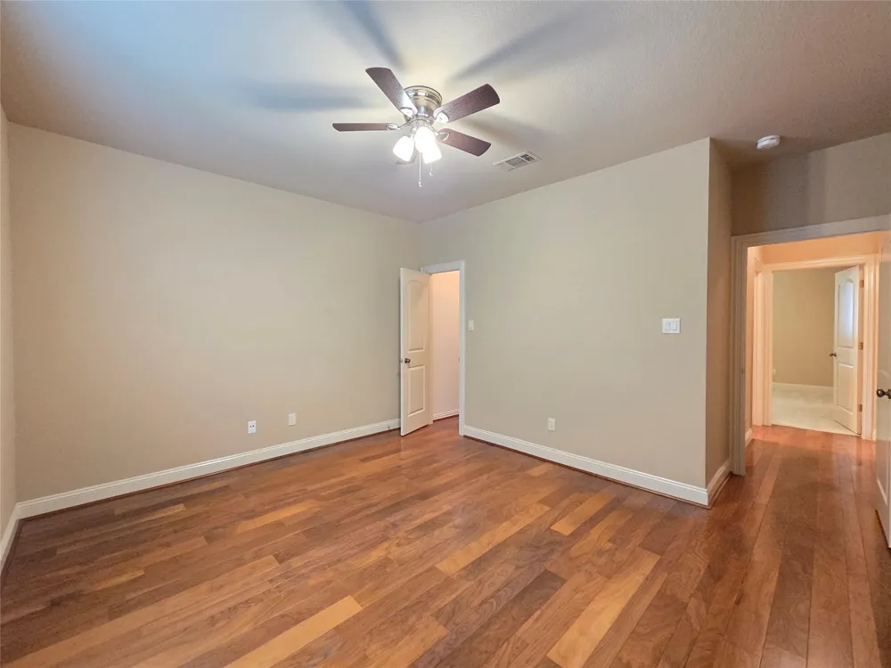 1121 Gabriel Lane Fort Worth, TX 76116