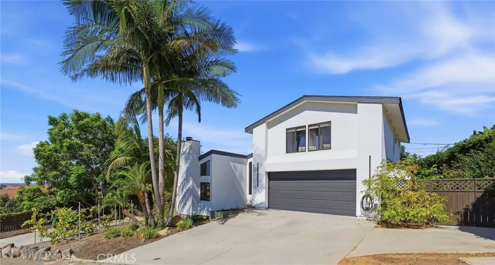 1931 Warmlands Avenue Vista, CA 92084