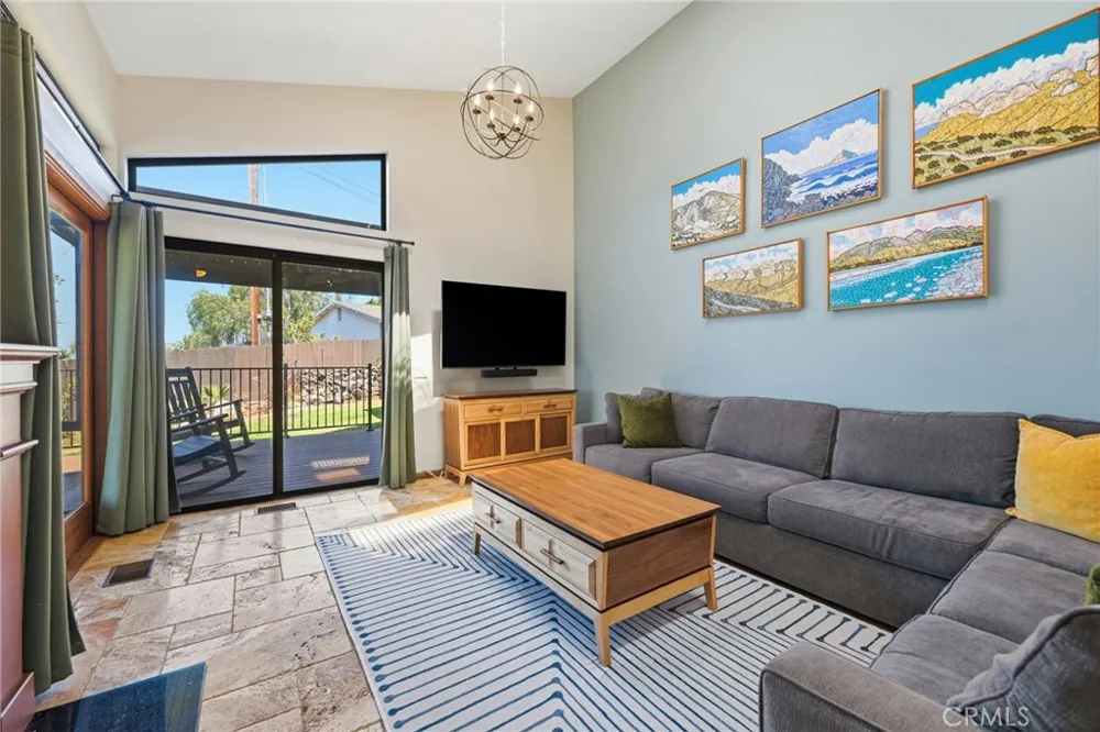 1931 Warmlands Avenue Vista, CA 92084
