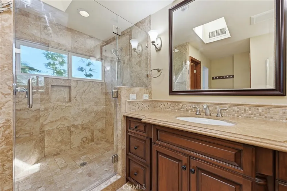 1931 Warmlands Avenue Vista, CA 92084