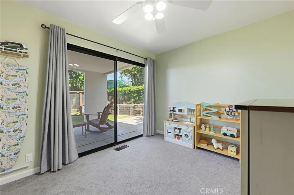 1931 Warmlands Avenue Vista, CA 92084