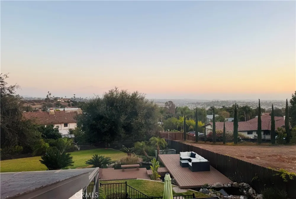 1931 Warmlands Avenue Vista, CA 92084