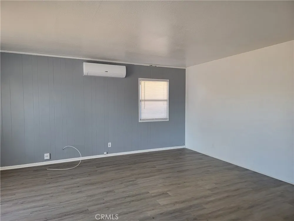 2042 Panamint Mojave, CA 93501