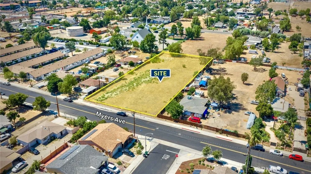 24270 Myers Moreno Valley, CA 92553