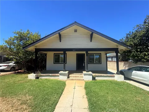 3655 Comer Ave