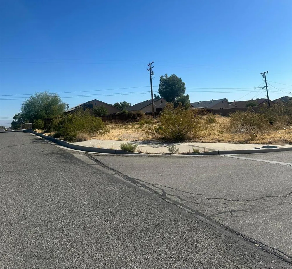W Willow Ave Ridgecrest, CA 93555