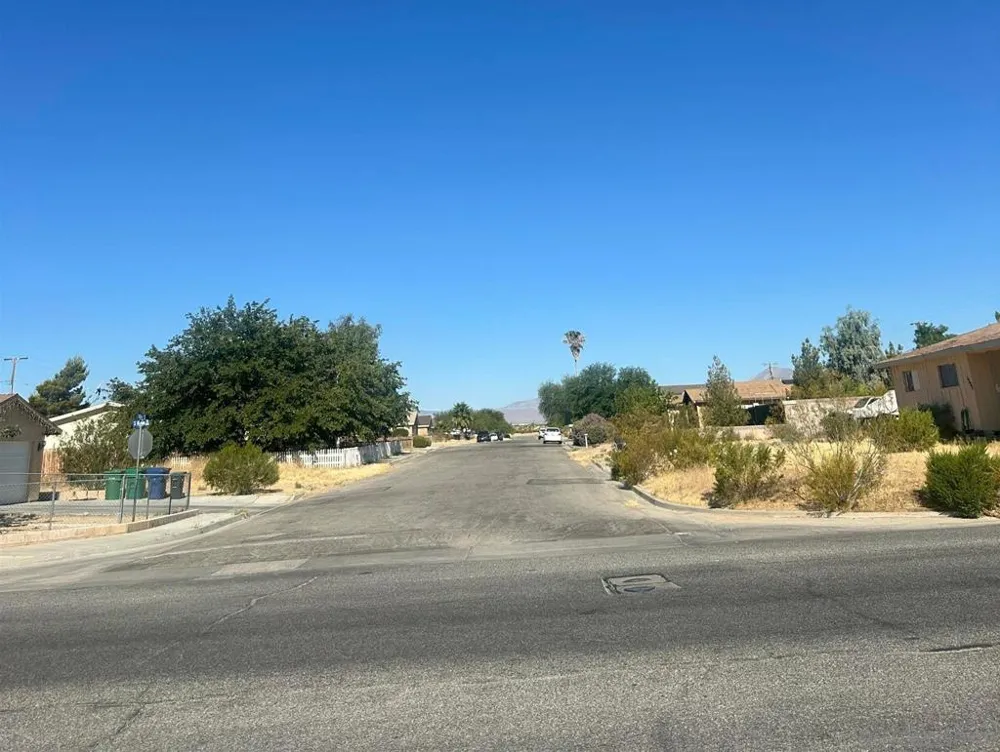 W Willow Ave Ridgecrest, CA 93555