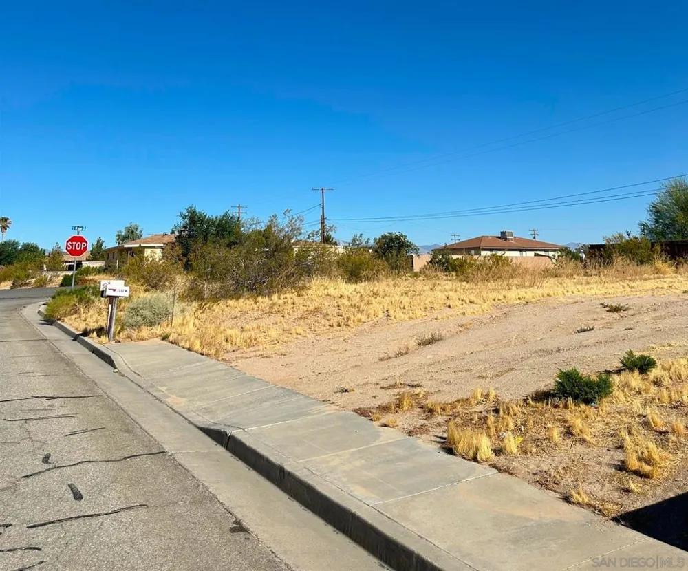 W Willow Ave Ridgecrest, CA 93555