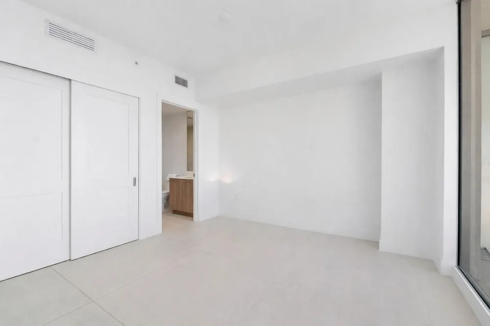 153 Seabreeze Boulevard #1803 Fort Lauderdale, FL 33304
