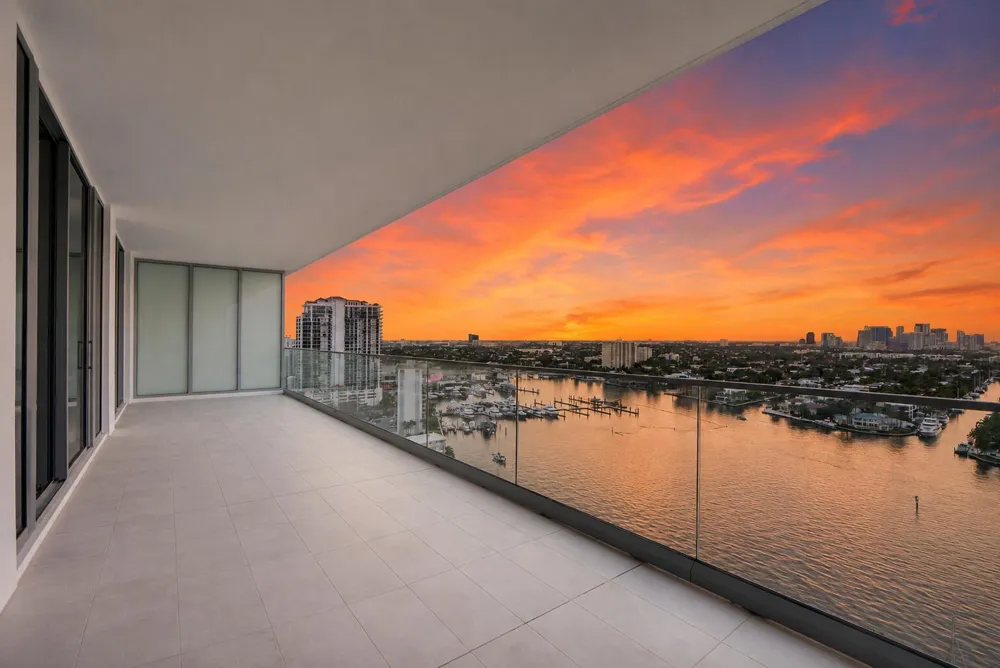 153 Seabreeze Boulevard #1803 Fort Lauderdale, FL 33304