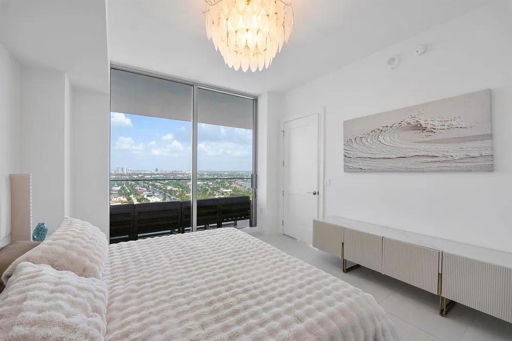 153 Seabreeze Boulevard #1803 Fort Lauderdale, FL 33304