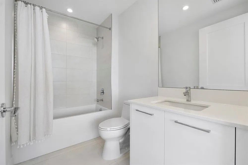 153 Seabreeze Boulevard #1803 Fort Lauderdale, FL 33304