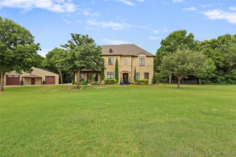 87 Tuscan Road