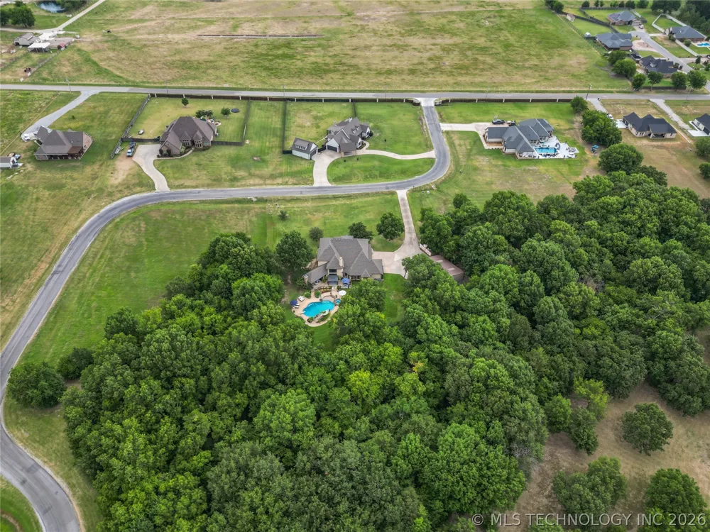 87 Tuscan Road Ardmore, OK 73401