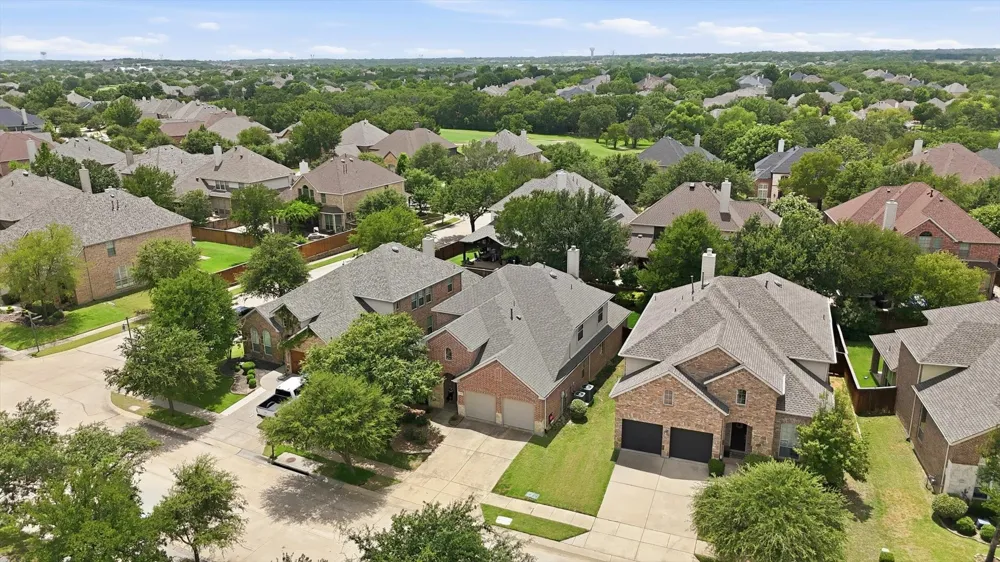 1336 Burnett Drive Lantana, TX 76226