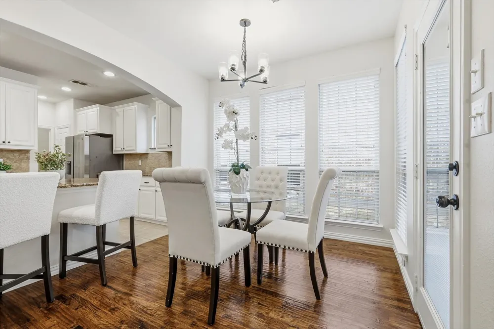1336 Burnett Drive Lantana, TX 76226