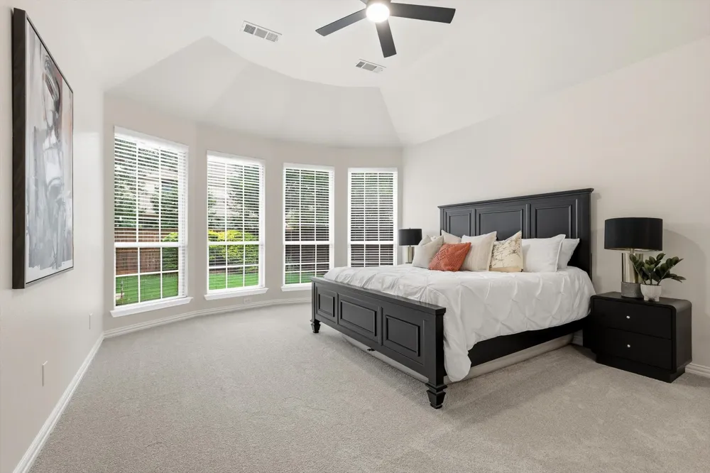 1336 Burnett Drive Lantana, TX 76226